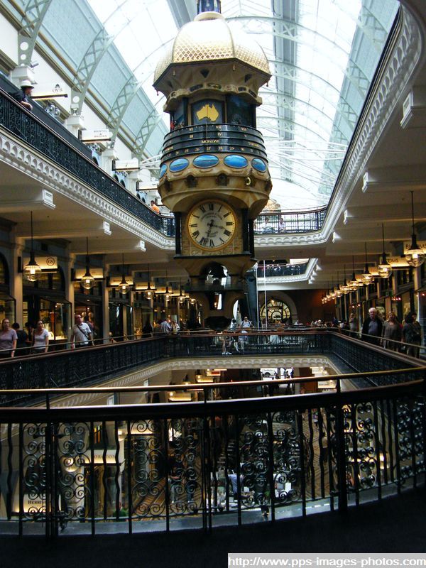sydney_queen_victoria_l002