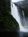 cliquez ici pour voir l'image (nouvelle_zelande_milford_sound_021.jpg)